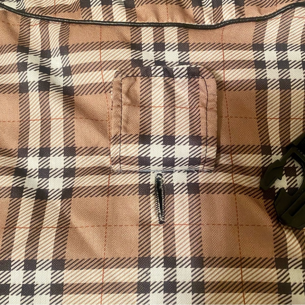 Bailey and Bella waterproof dog coat - Picture 8 of 12